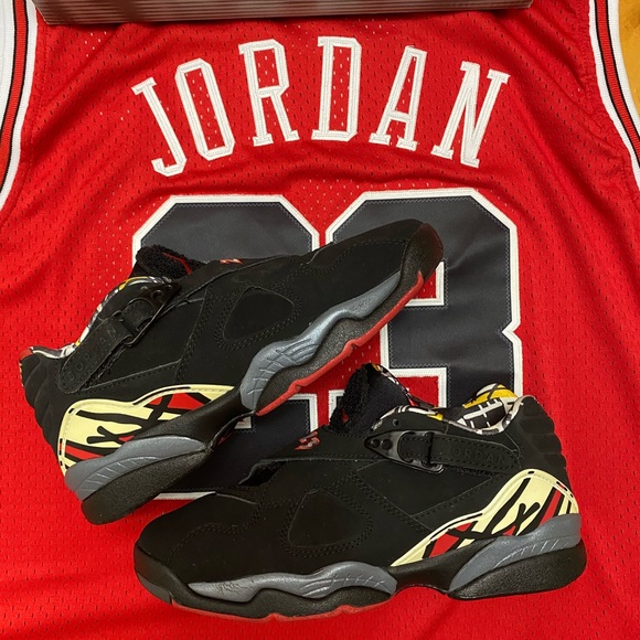 🔥 ‘RARE’ Air Jordan 8 Retro Low GS ‘Playoff’🔥💎 - Picture 3 of 16